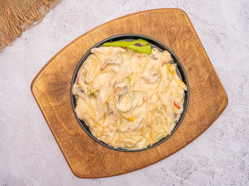 Fettuccine Alfredo