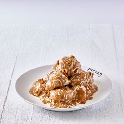 Lotus Profiteroles