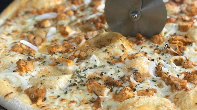 Alfredo Pizza