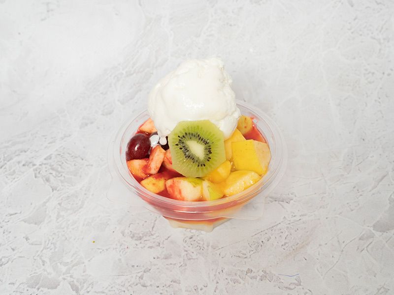 Cocktail With Ice Cream Platter