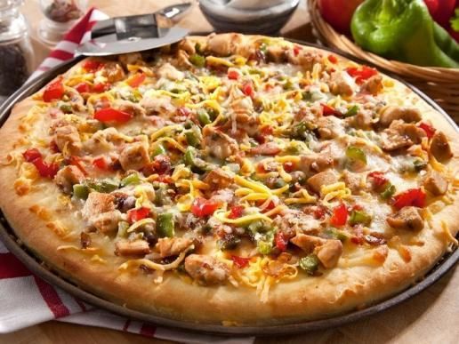 Chicken With Corn Pizza