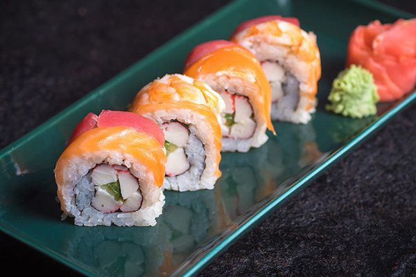 Ura Spicy Salmon - 8 Pieces