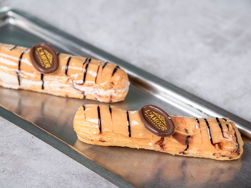 Caramel Éclair