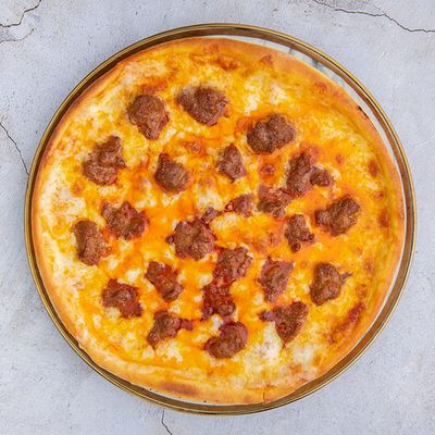 Oriental sausage pizza