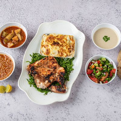 وجبة ربع دجاج مع معكرونة بالبشاميل