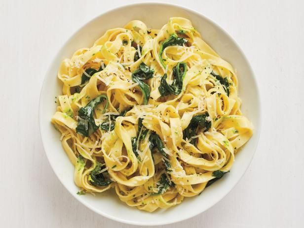 Fettuccine Alfredo Pesto Sauce
