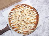 Mix Chicken Crispy And Salami Pizza