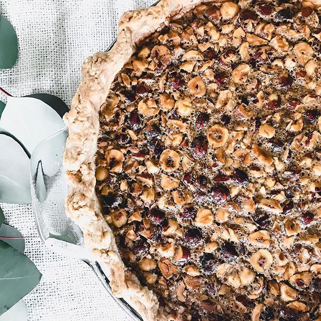 Hazelnut pie