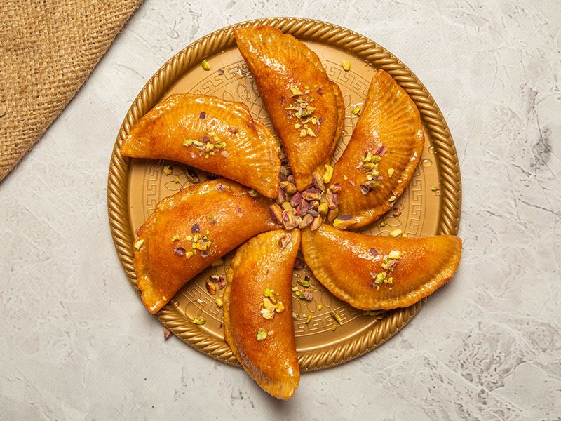 Qeshta Qatayef