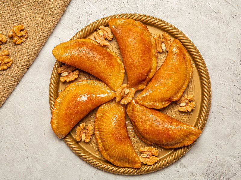Walnuts Qatayef