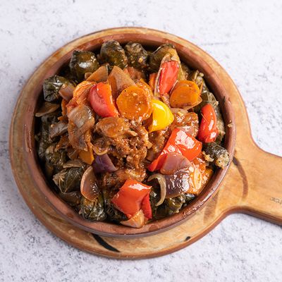 ورق عنب مع طاجن ذيل الثور