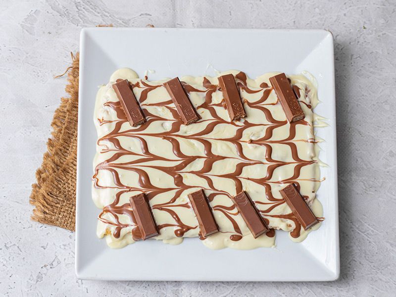 Kitkat Chocolate Pie