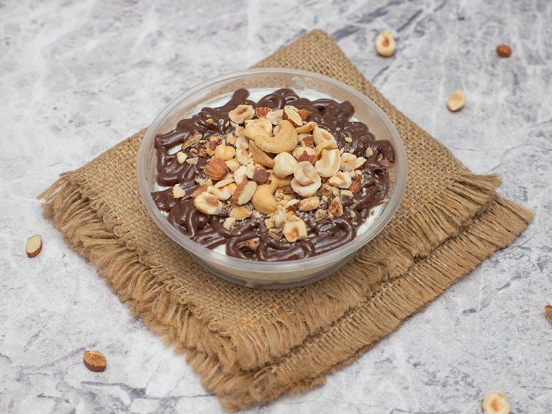 Rice Pudding With Kitkat Chocolate And Oreo