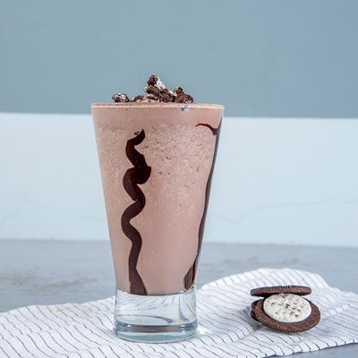 Oreo Milkshake with Cream