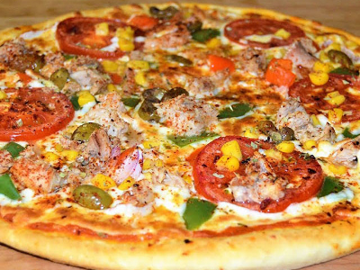 Tuna Chunks Italian Pizza