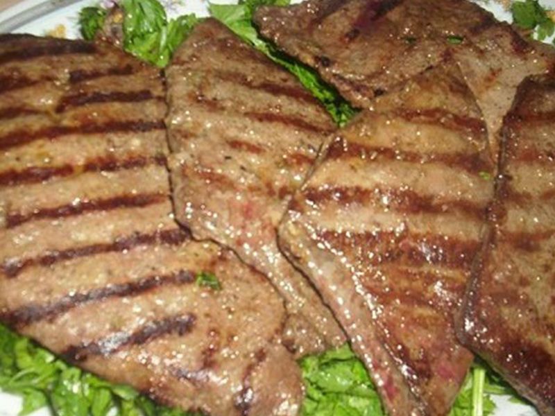 grilled liver slices