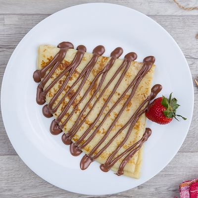 Nutella Chocolate and Nuts Crepe
