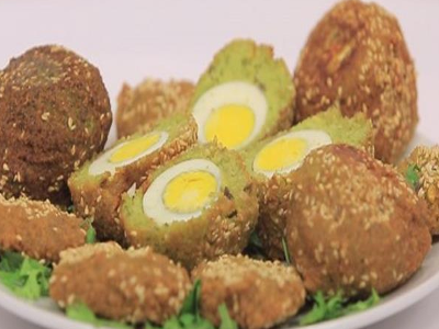 Falafel With Eggs Oras