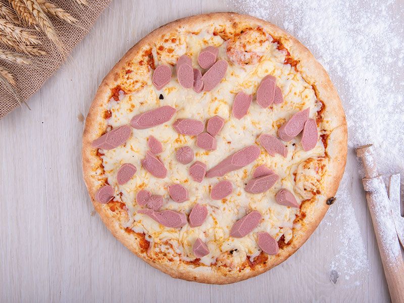 Hot Dog Capri Pizza