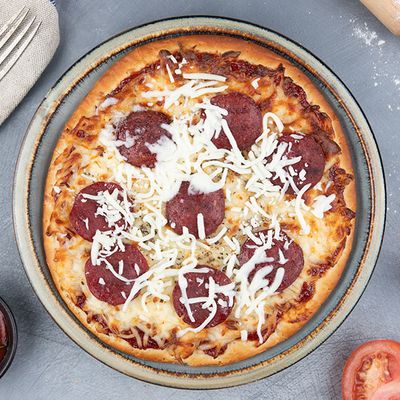 Salami Pizza