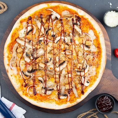 Medium Chicken BBQ Pizza