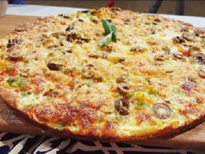 chicken Oriental pizza