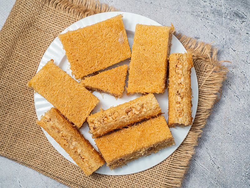 Mix Konafa With Nuts