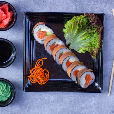 Salmon Dynamite Roll
