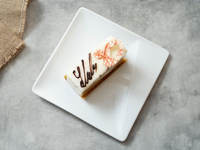 Vanilla Sponge Gateau