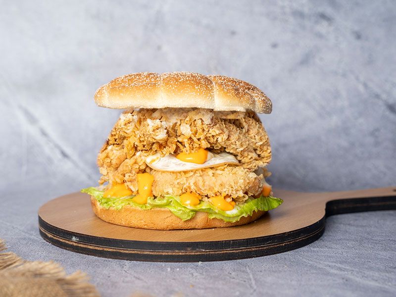 Wempy Mighty Chicken Zinger Sandwich