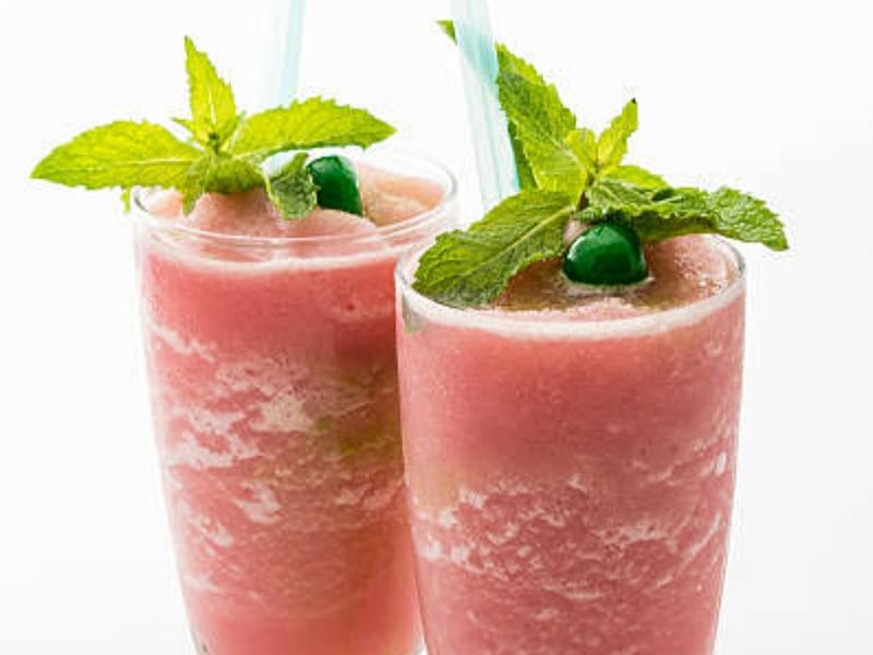 Guava Strawberry Mint Cocktail.
