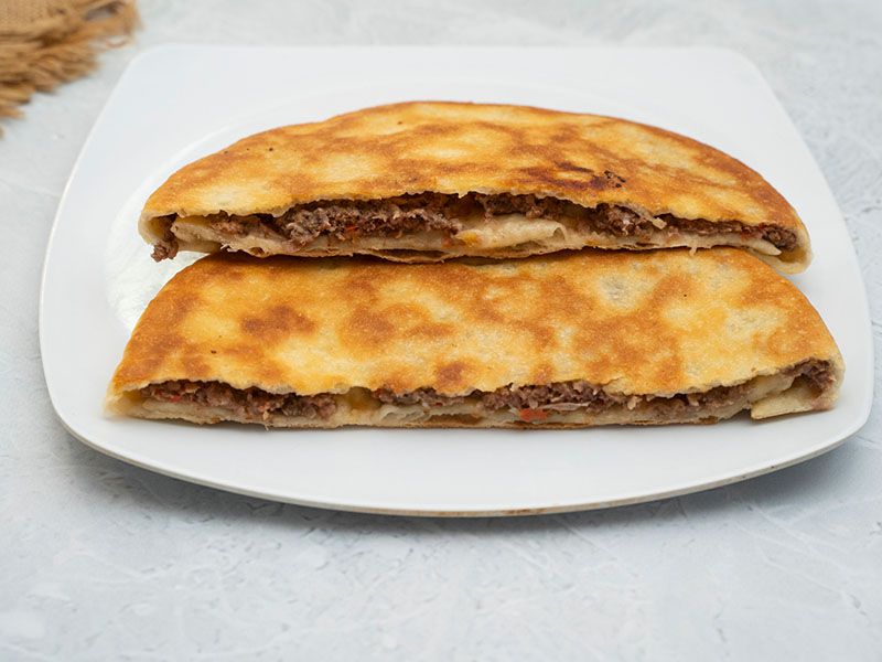 Meat Hawawshi Wesh Pizza