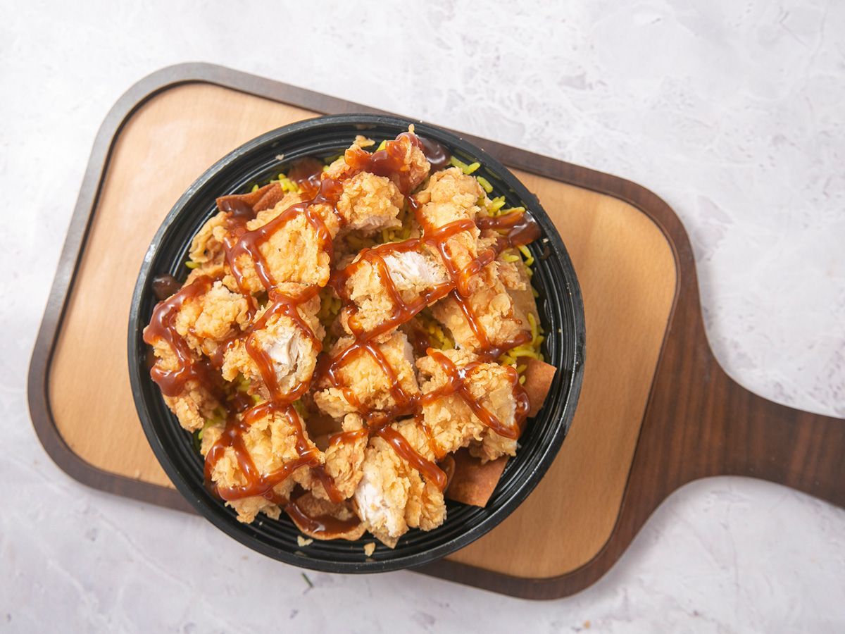 Crispy chicken fattah