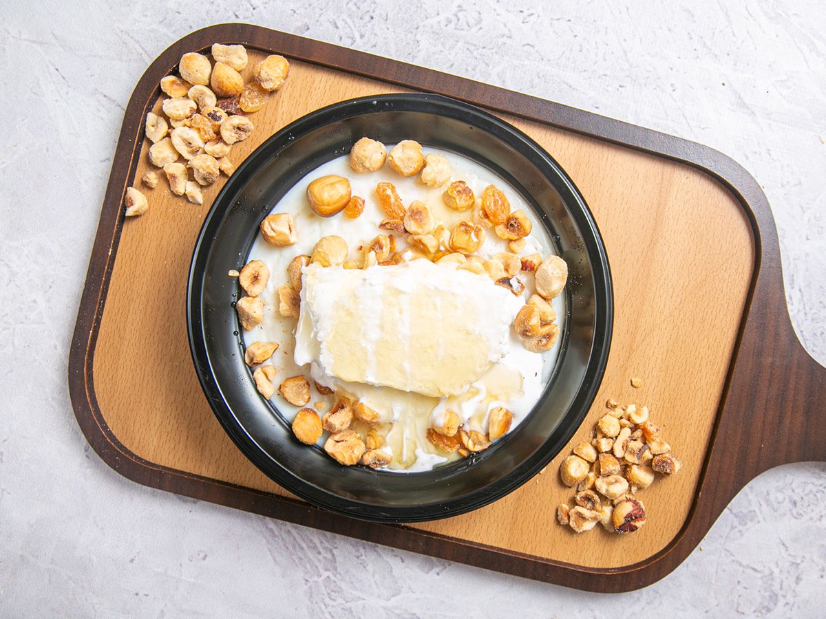 Rice Pudding With Qeshta And Honey