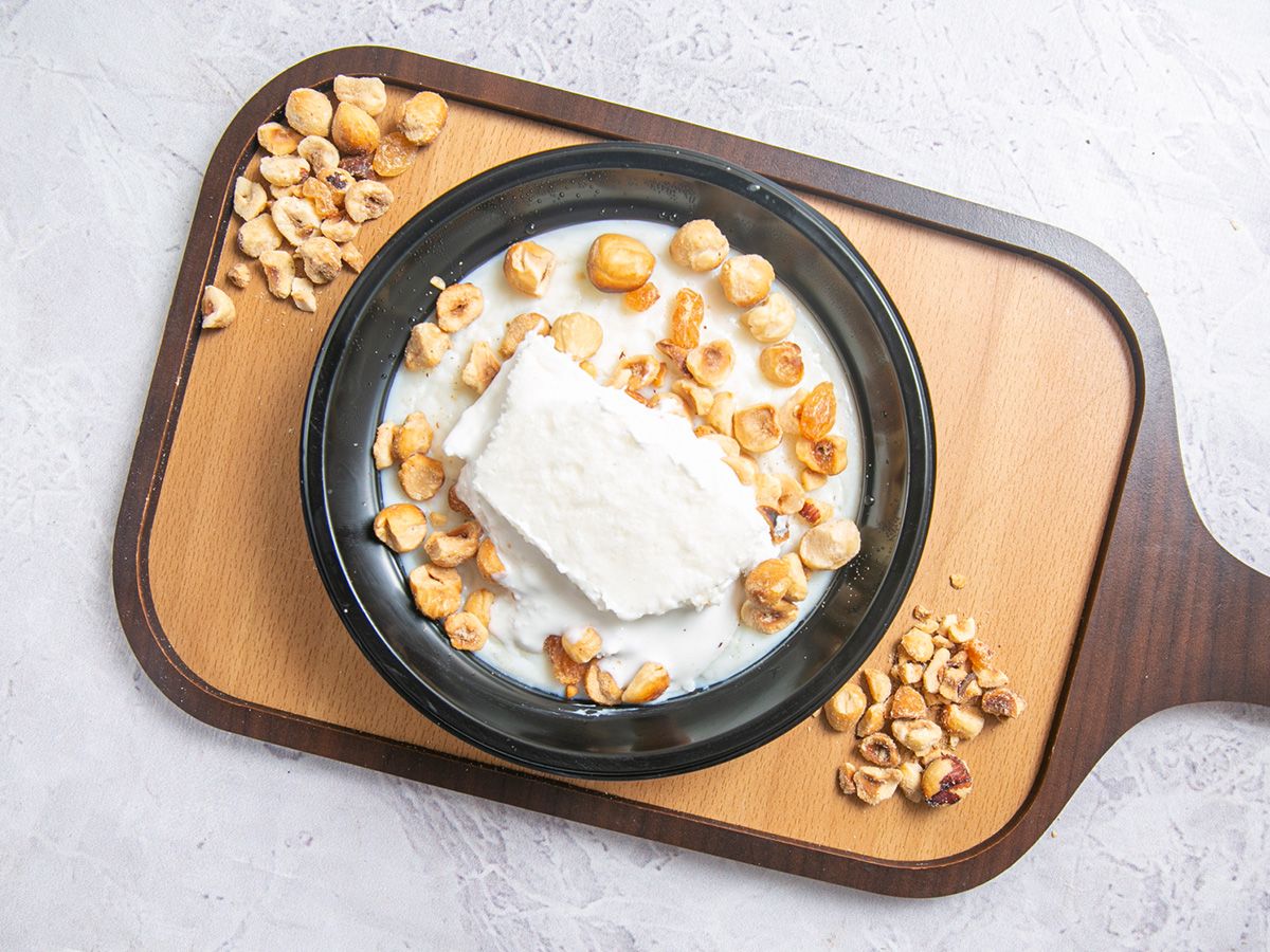 Rice Pudding With Qeshta And Nuts