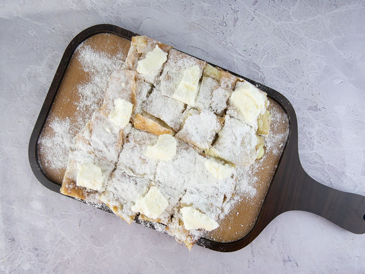 Qeshta Pie With Honey