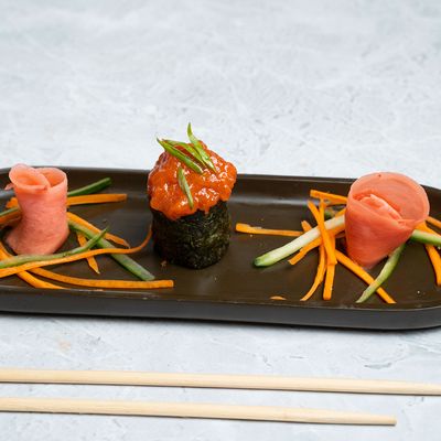 TUNA gunkan