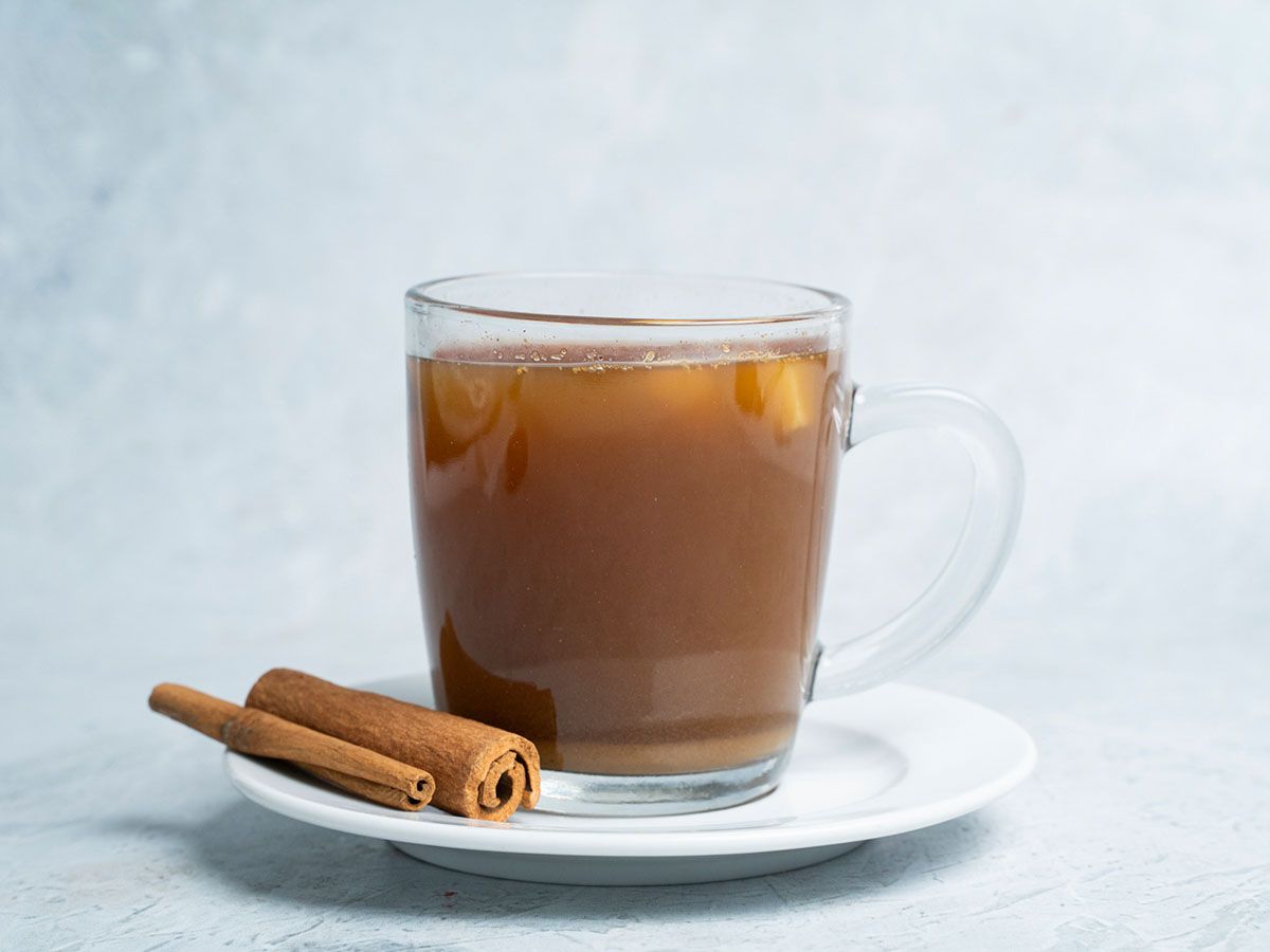 Apple With Cinnamon and Ginger