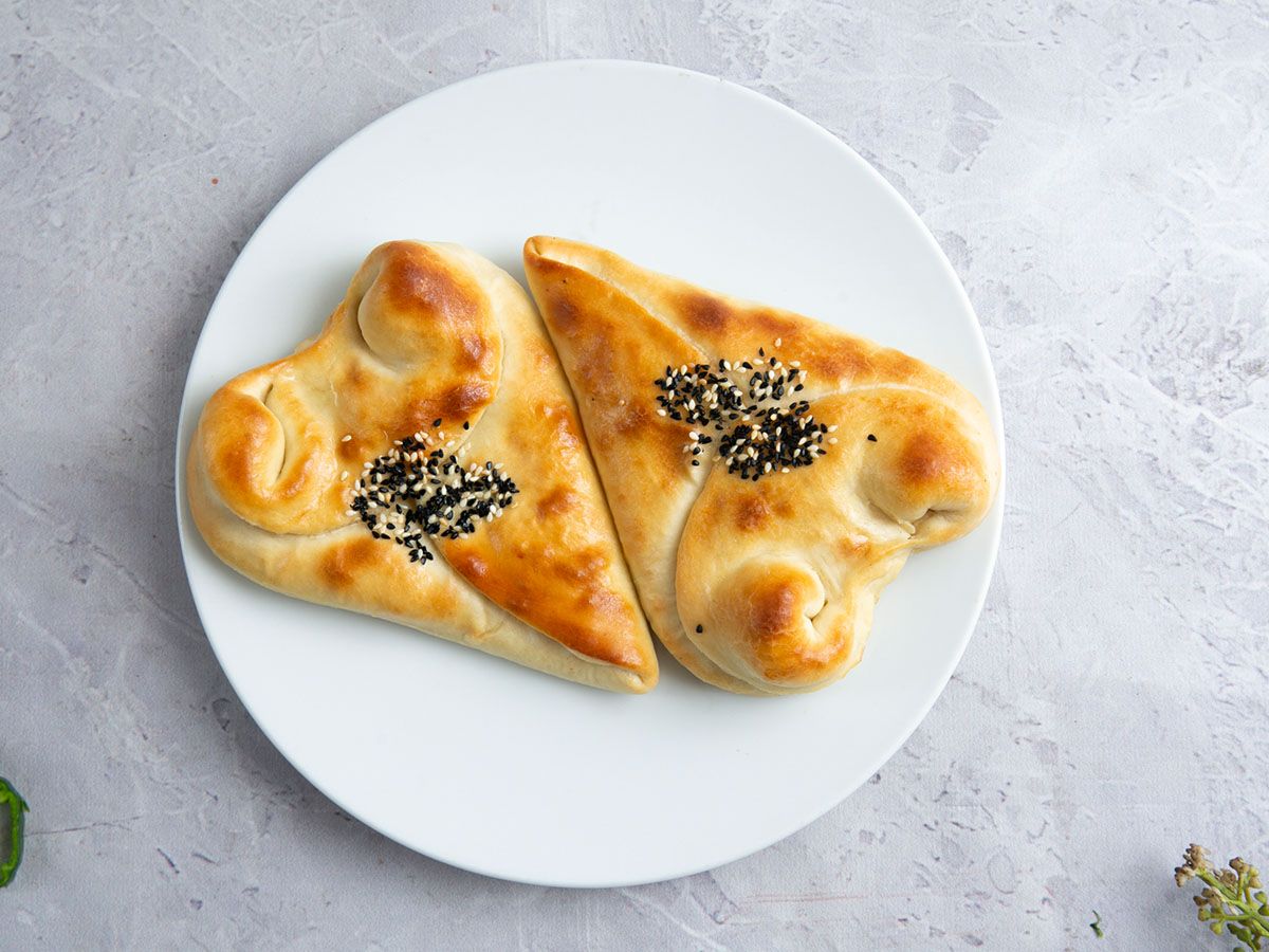 Mix Cheese Manoucheh