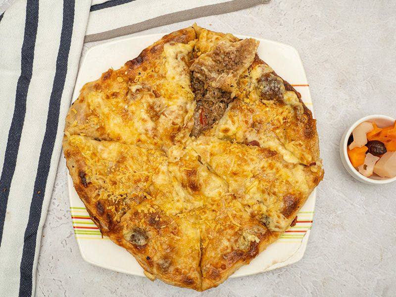 Minced Meat Oriental Pizza