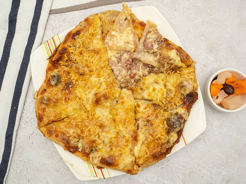 Sausage Oriental Pizza