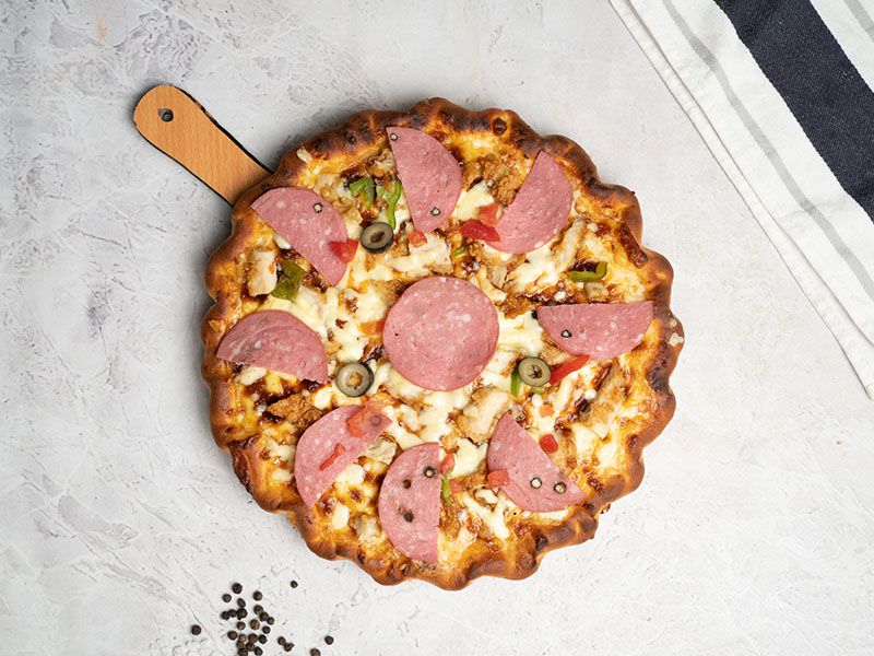 Zinger Supreme Pizza