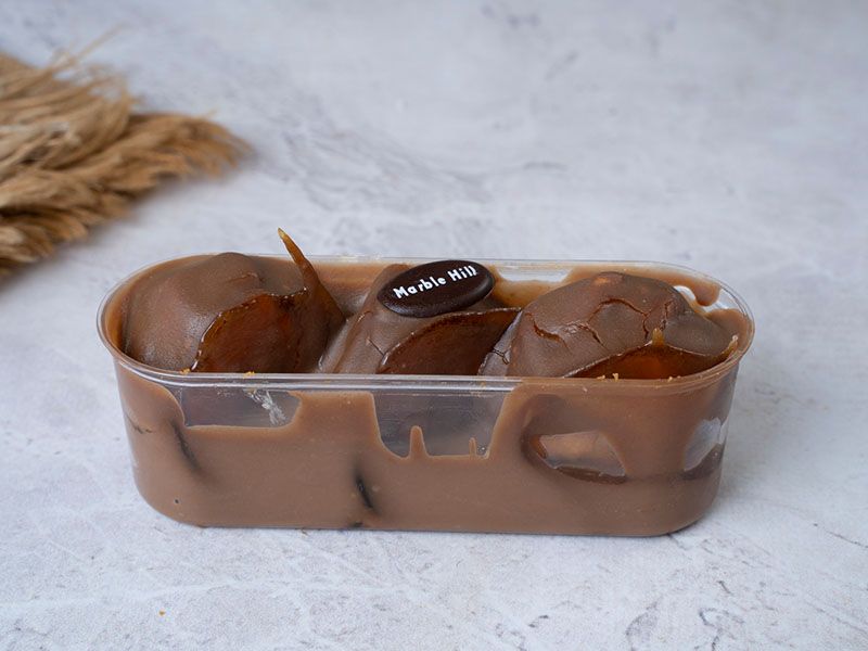 Profiteroles Chocolate Cup