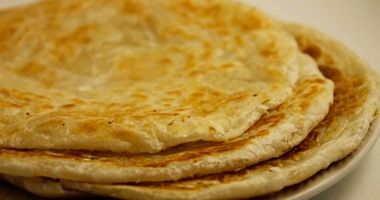 Qeshta With Honey And Nuts Pie