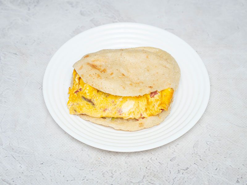 Omelette With Pastrami Sandwich