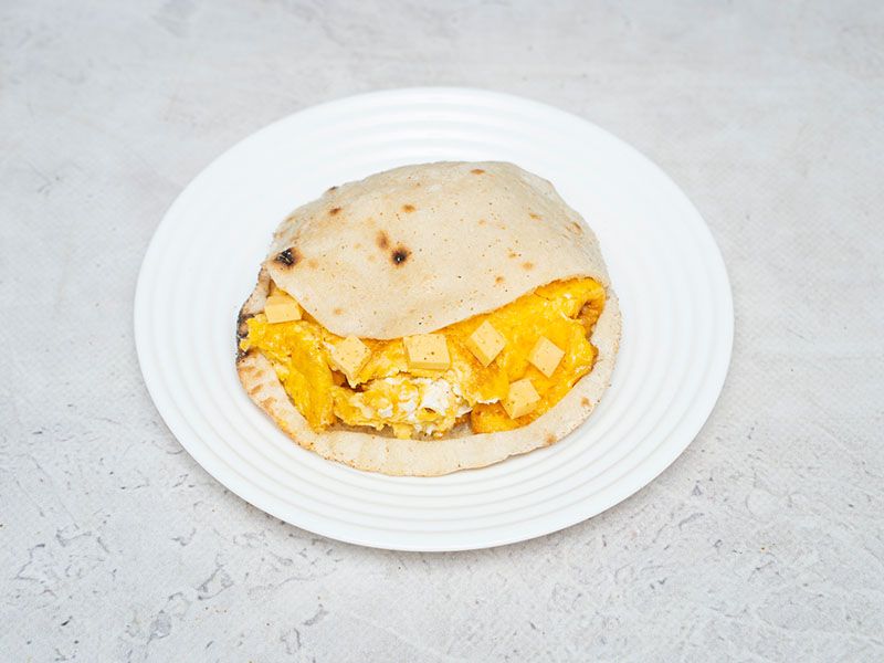 Omelette With Roumi Cheese Sandwich