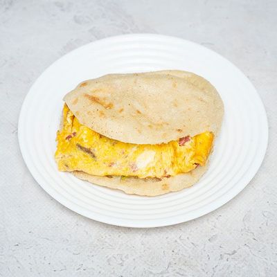 Omelette With Cheddar Cheese Sandwich