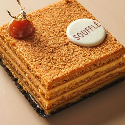Honey Cake Gateau