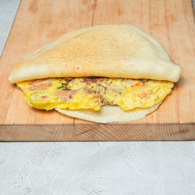 Omelette Pizza Sandwich