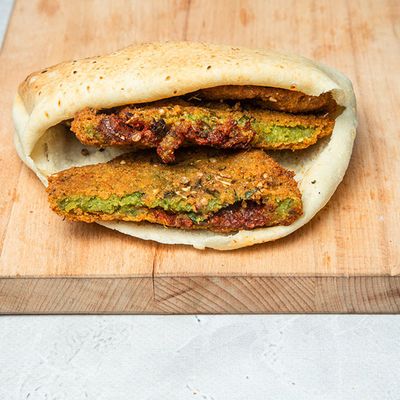 Stuffed Taamia Sandwich